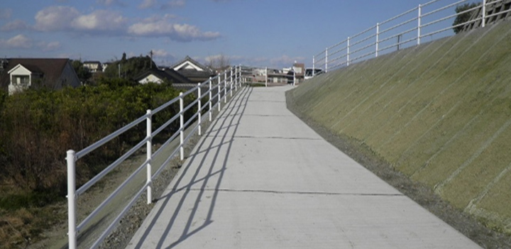 転落防止柵の施工画像